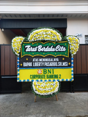 Papan Bunga Duka di Purbayan